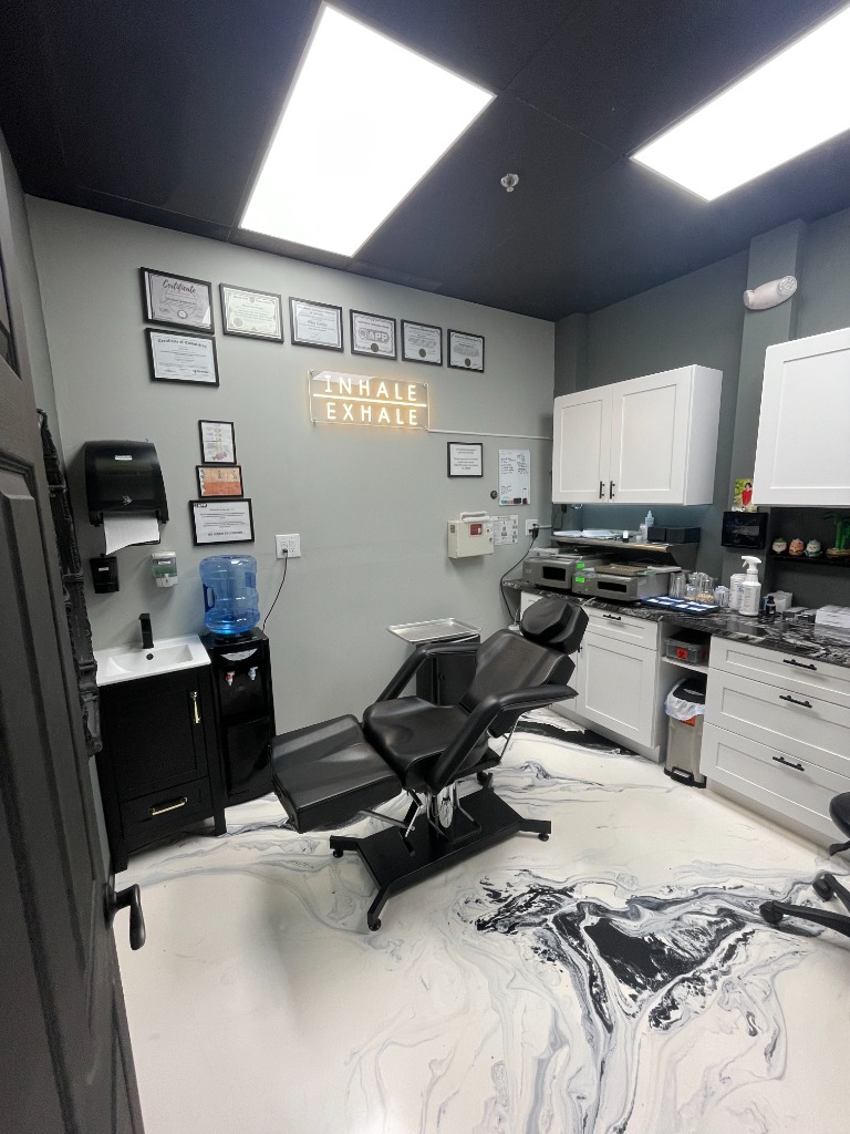 New Addiction Tattoo Vero Beach studio photo 2